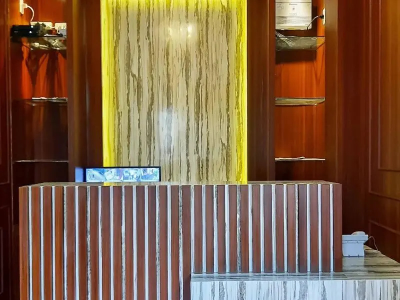 Photo - RedDoorz near RS Royal Prima Medan 2