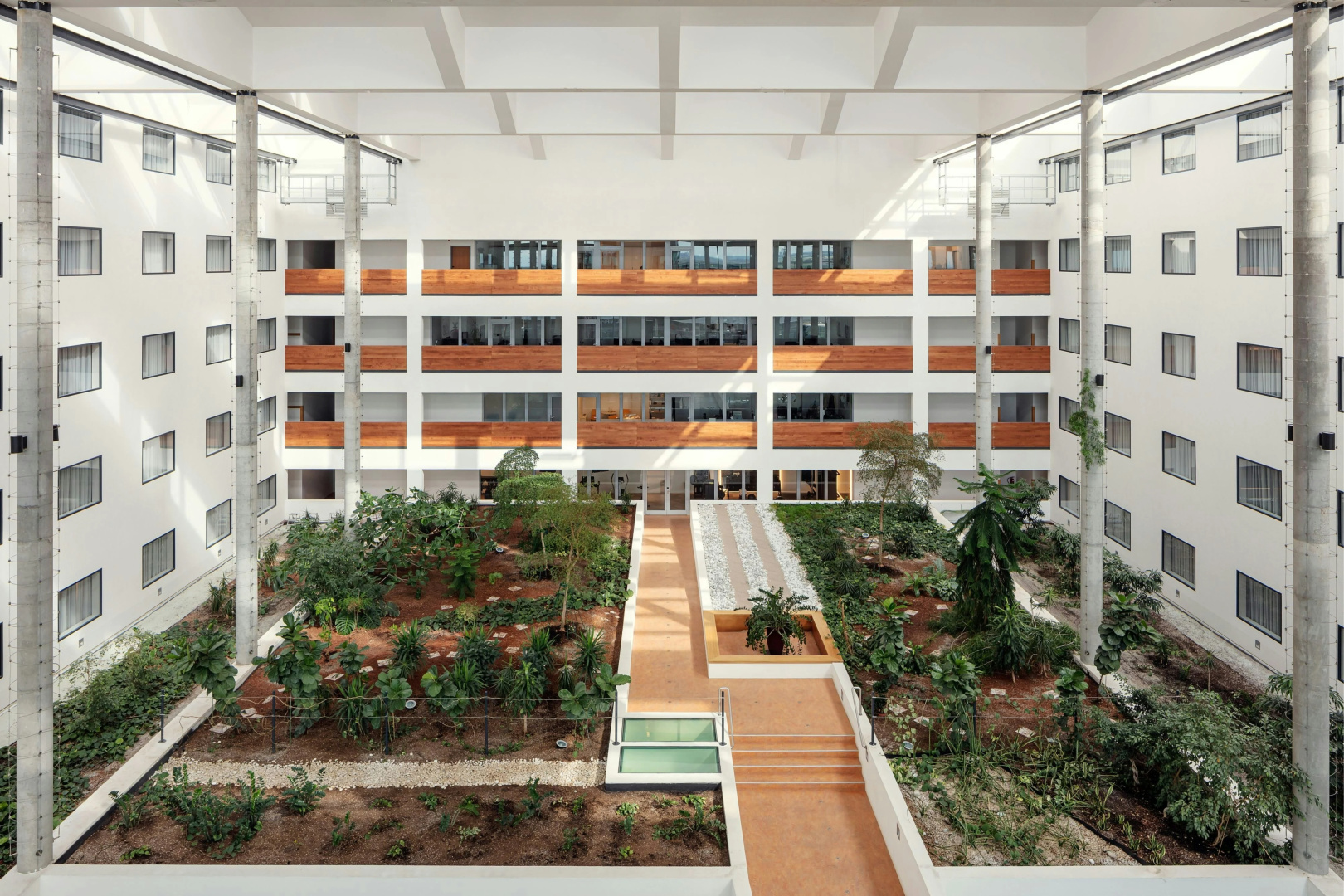 Photo - Courtyard by Marriott Prague Airport