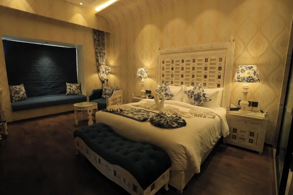 The Royal Venetian