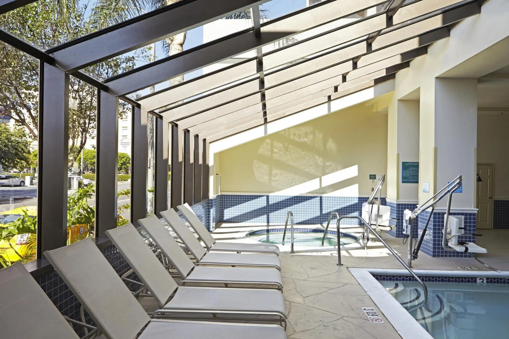 Photo - Embassy Suites Los Angeles - International Airport/North