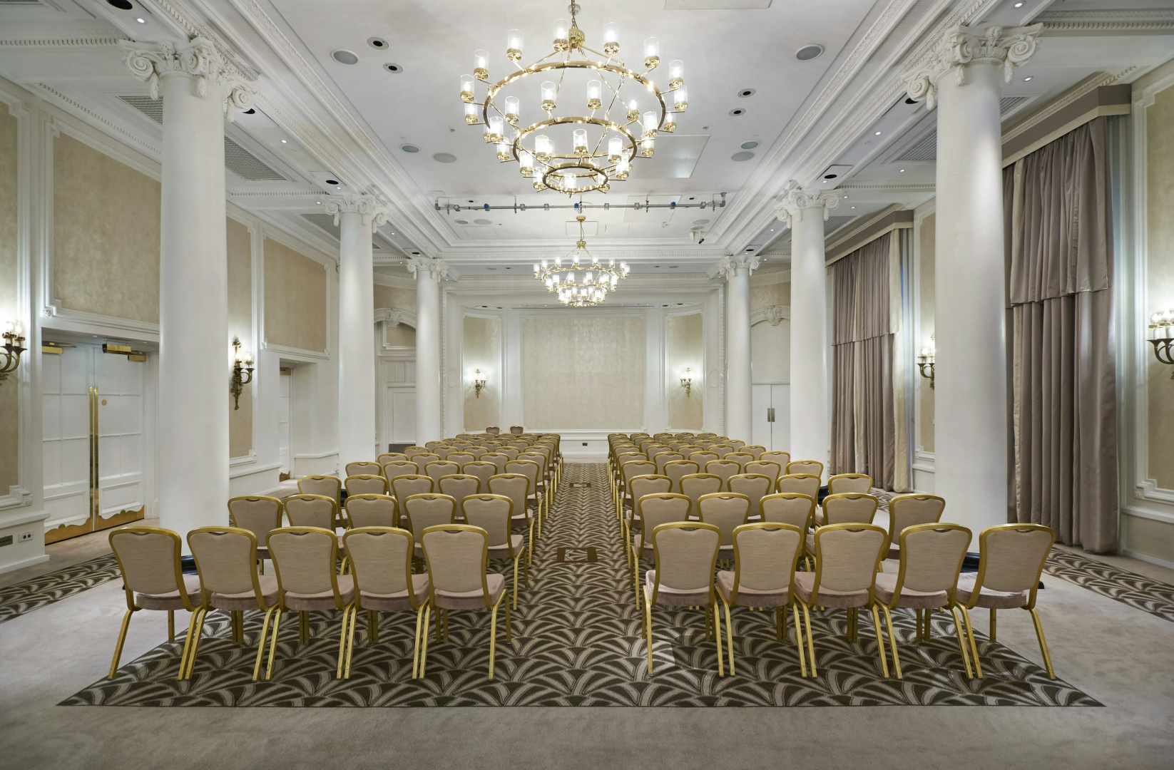 Foto - The Waldorf Hilton, London