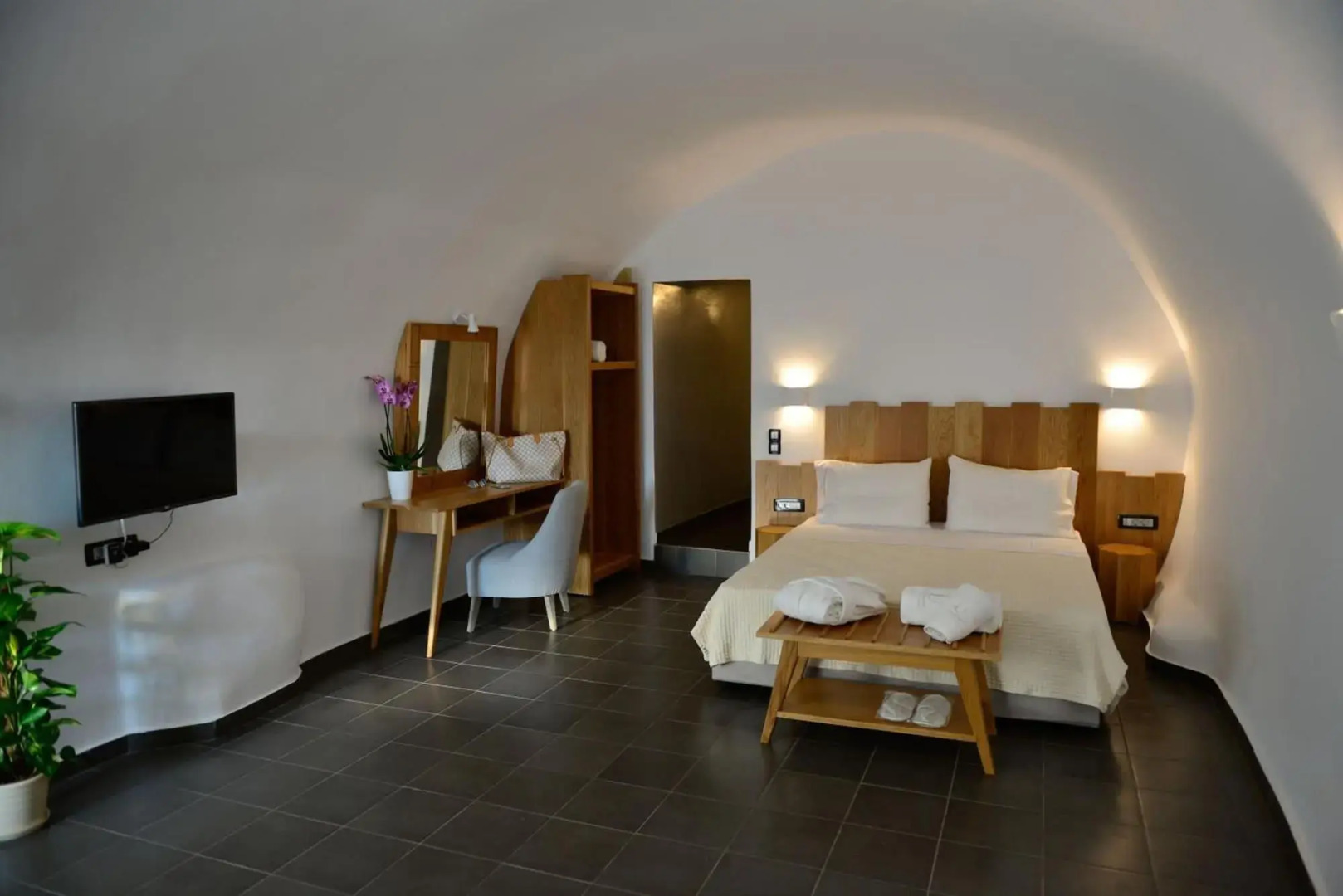 Photo - Unique Suites