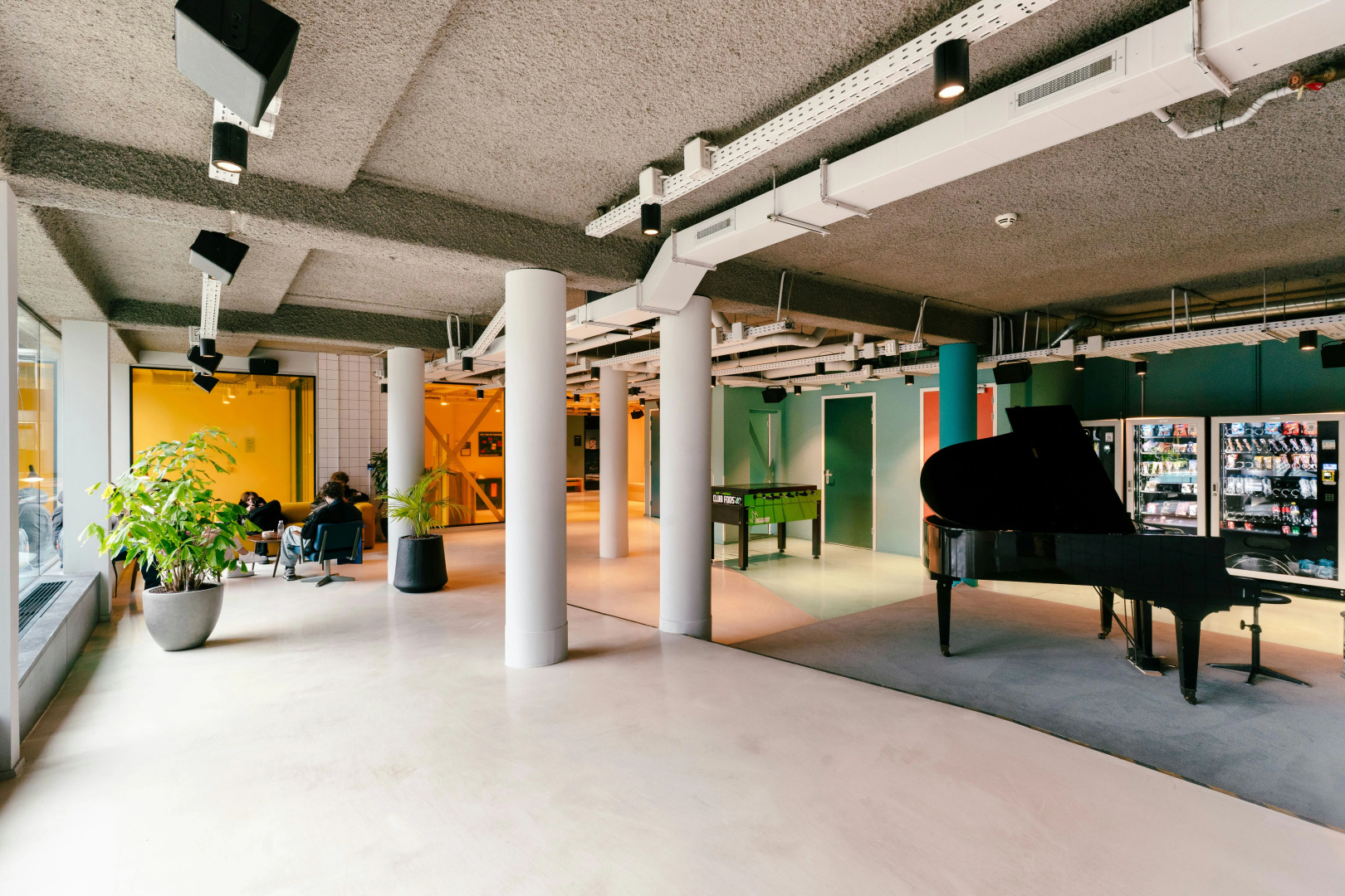 Photo - The Social Hub The Hague