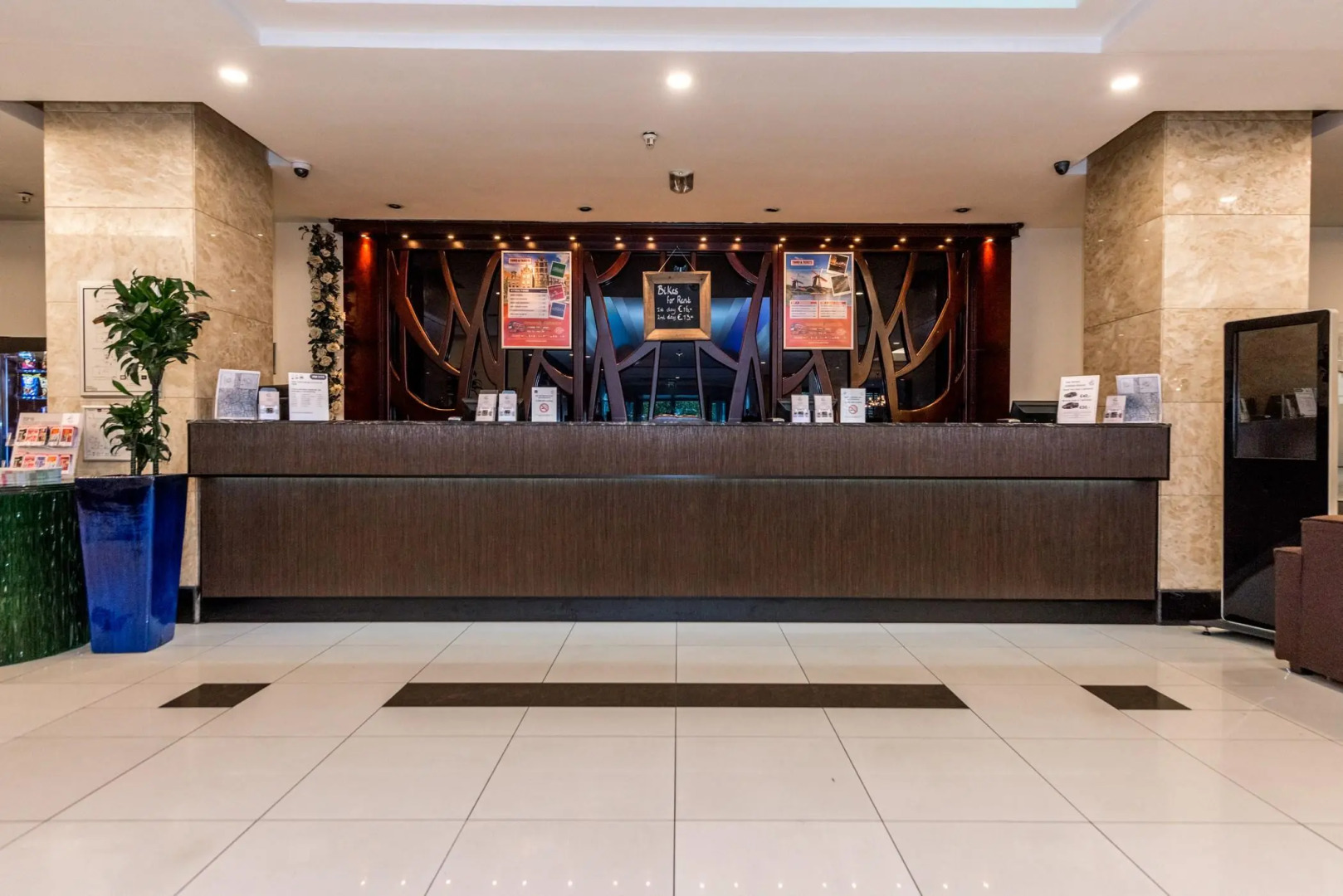 Photo - XO Hotels Blue Tower