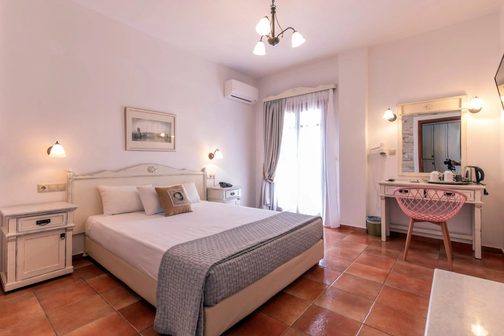 Photo - Plaza Beach Hotel