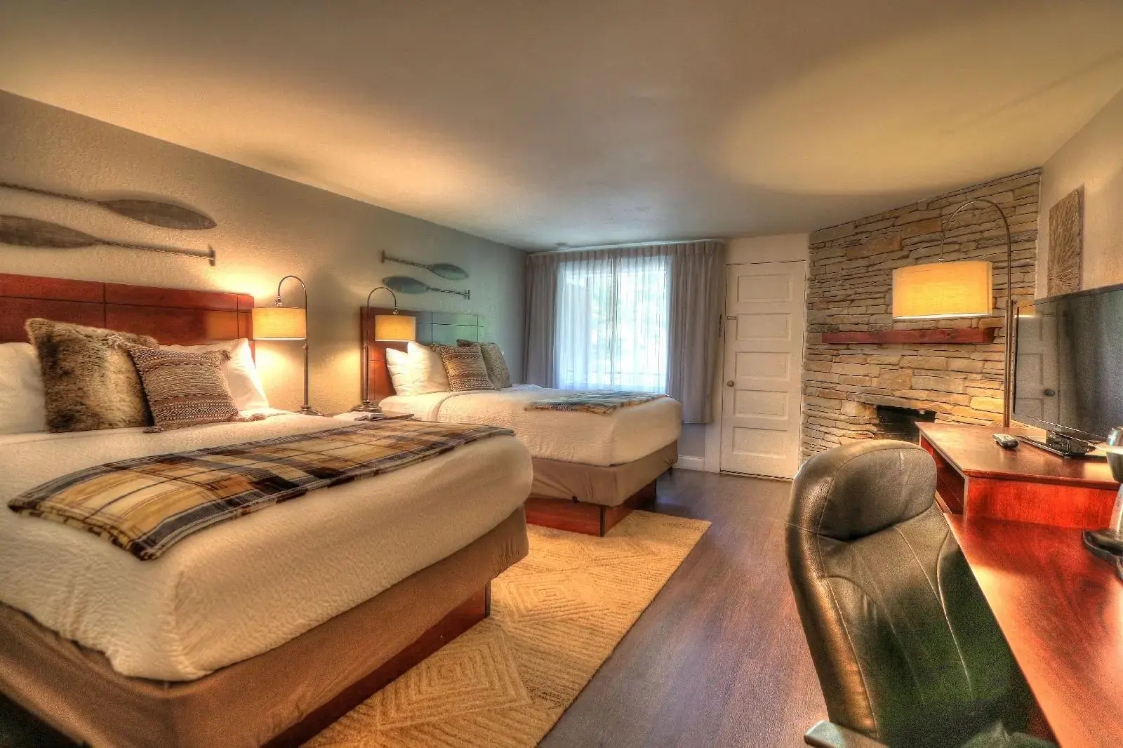 Photo - River Edge Inn