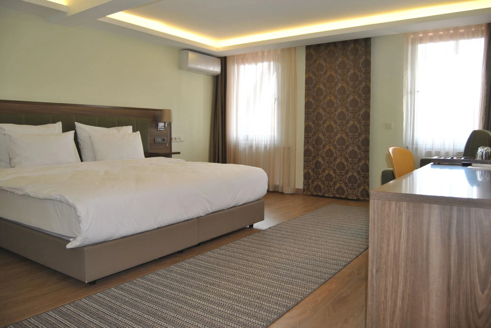 Photo - Numi Hotel