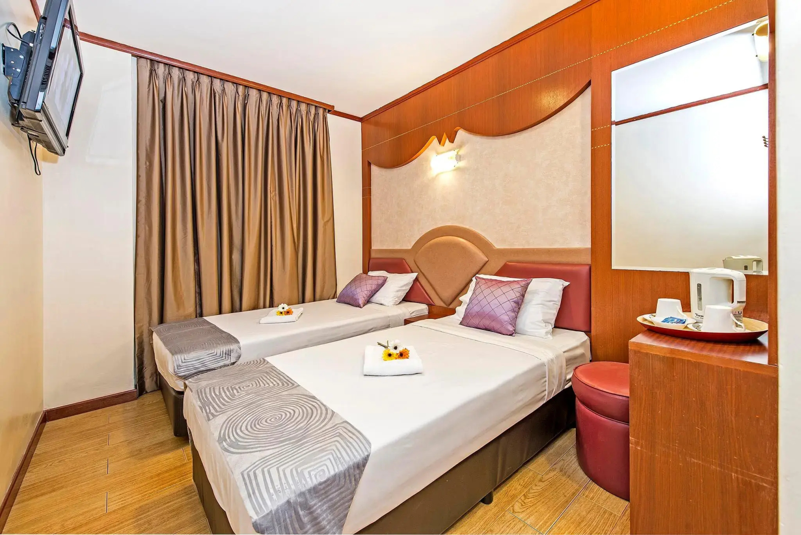 Photo - Hotel 81 Palace - NEWLY RENOVATED