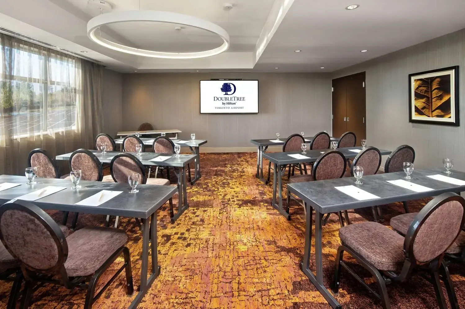 Photo - Doubletree by Hilton Toronto Airport, ON