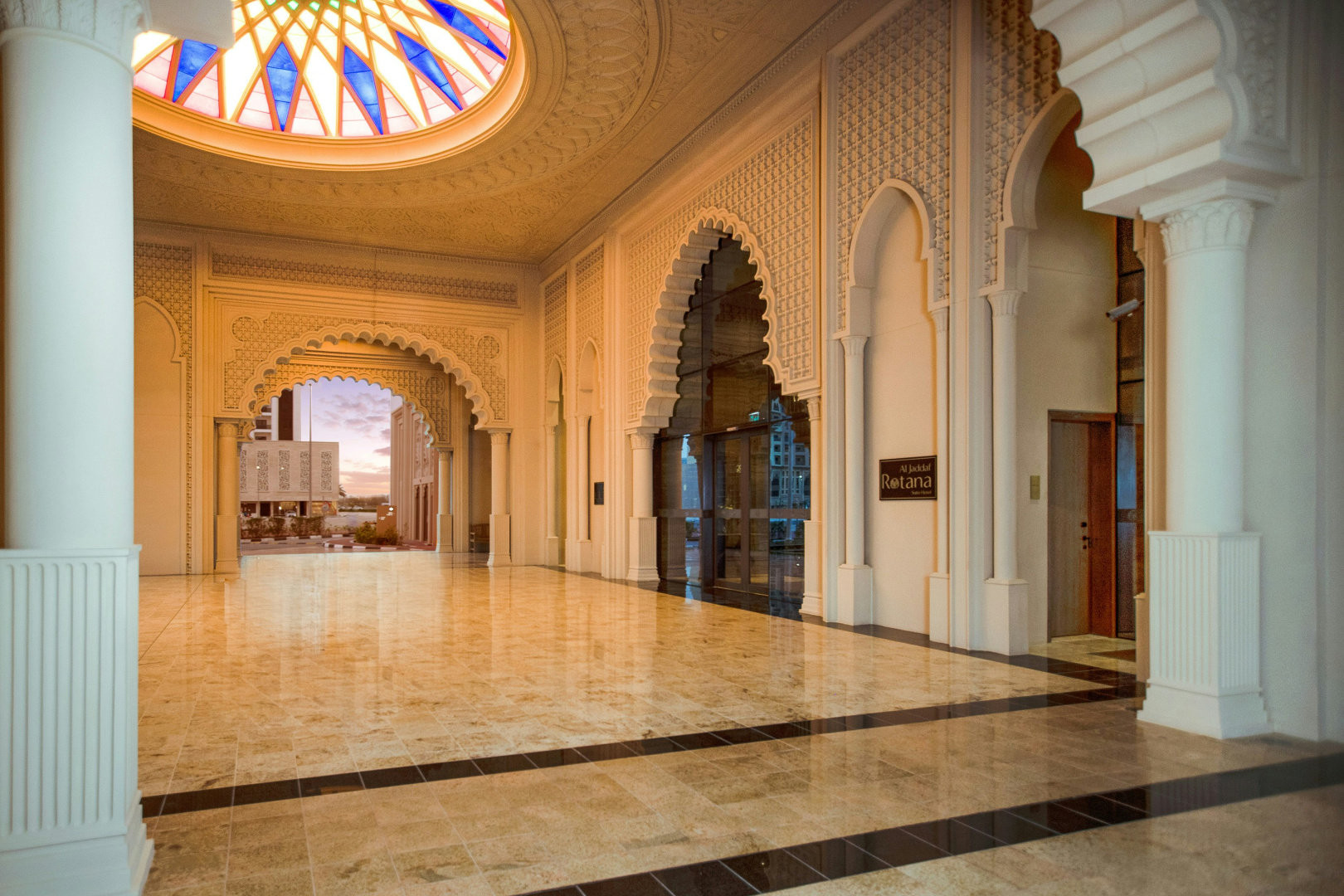 Photo - Al Jaddaf Rotana Suite Hotel