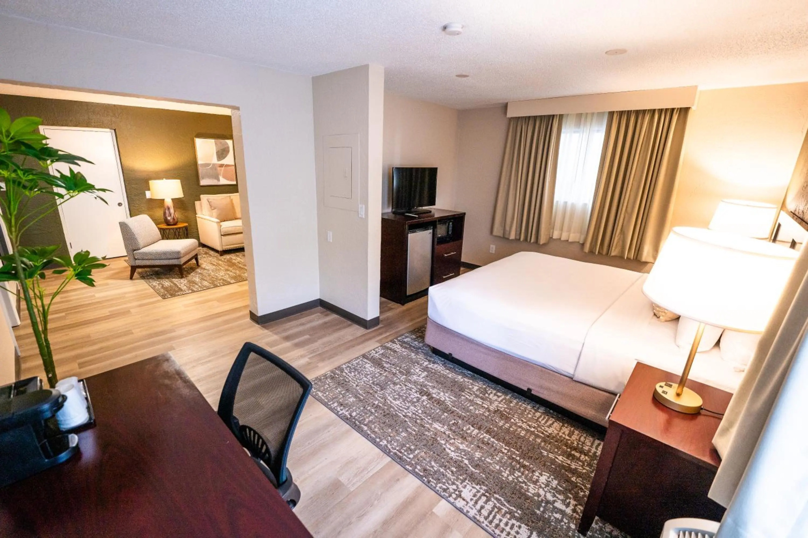 Foto - Mai Hana Hotel & Suites