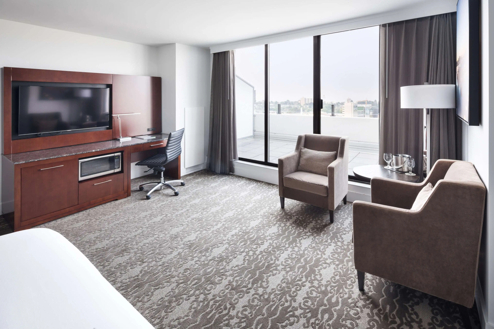 Foto - DoubleTree by Hilton Hotel & Suites Victoria