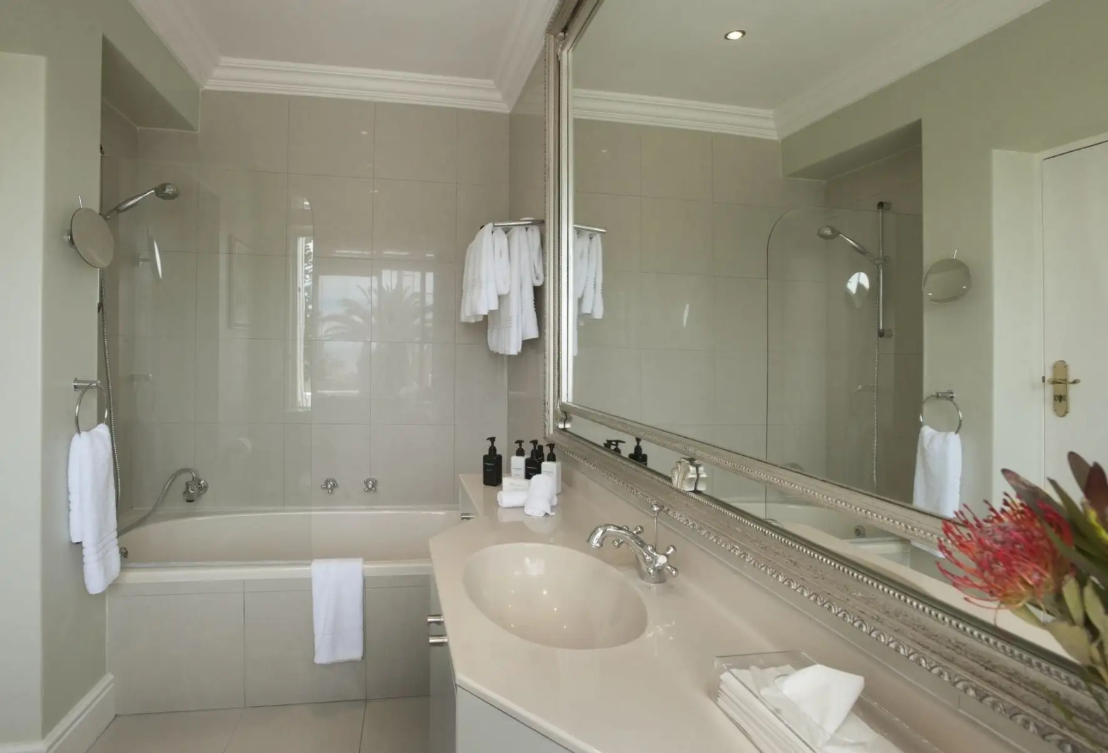 Foto - The Clarendon - Fresnaye