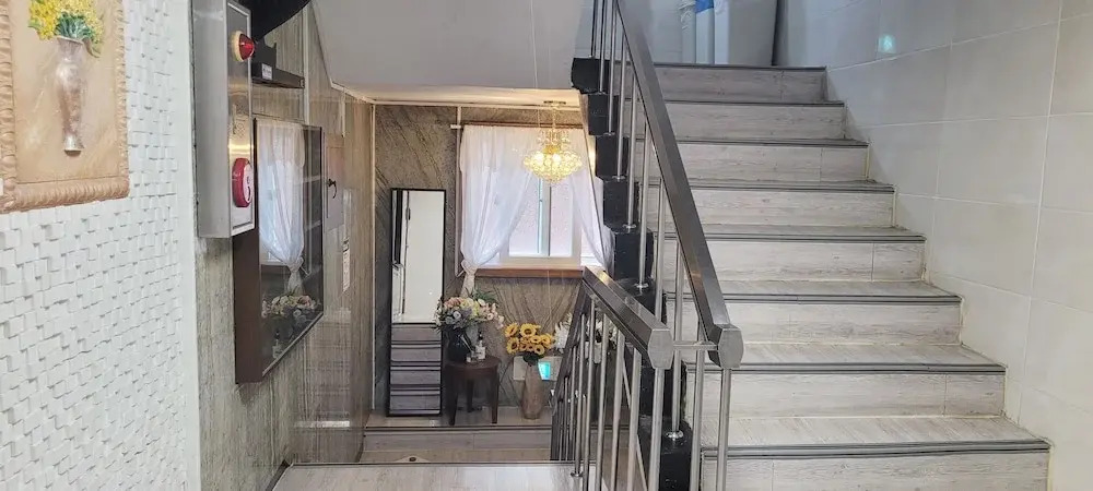 Foto - Sweet House Seoul, Line 2 & 5 - Direct to Hongdae Gangnam