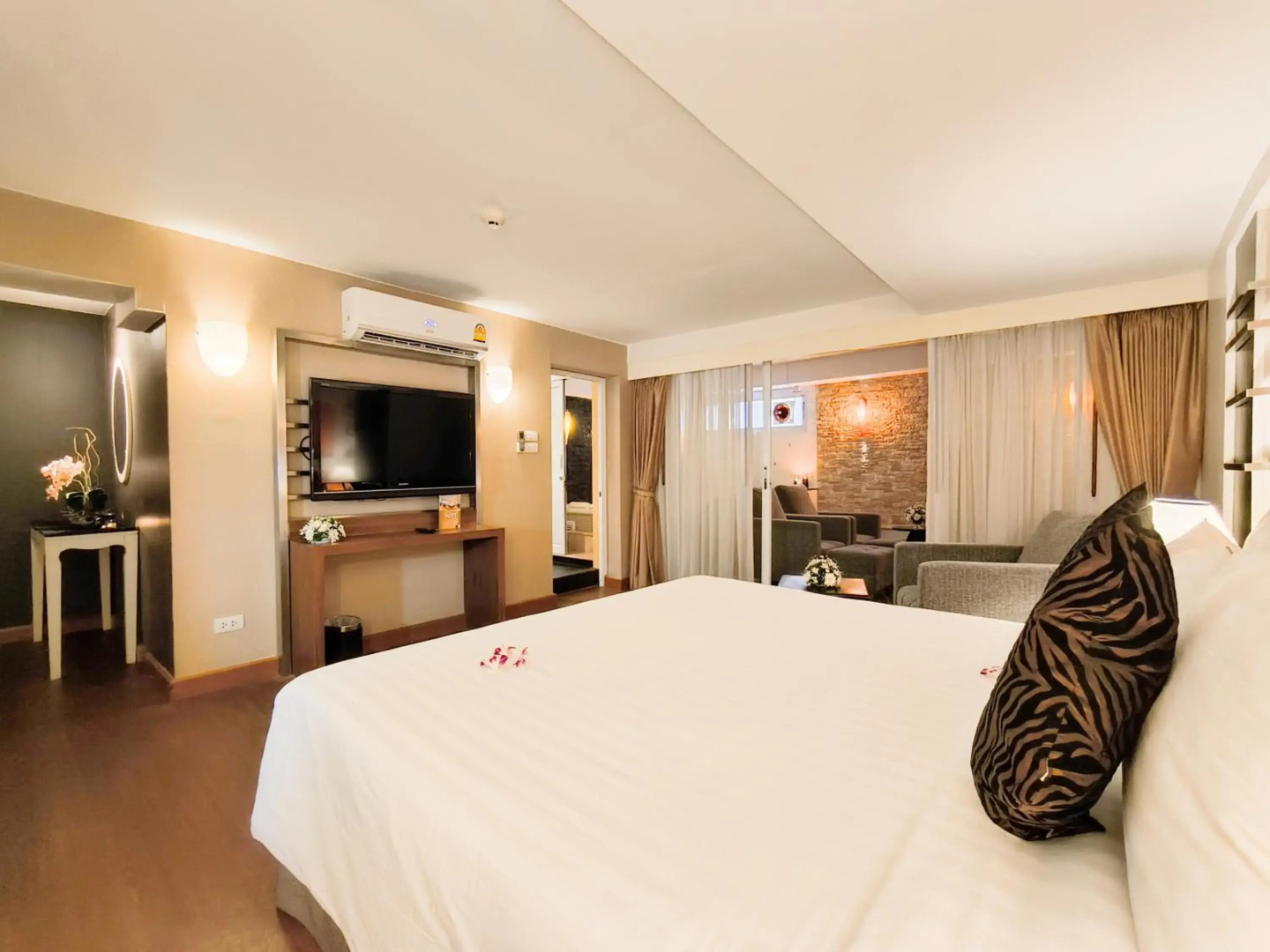 Photo - The Key Bangkok Hotel