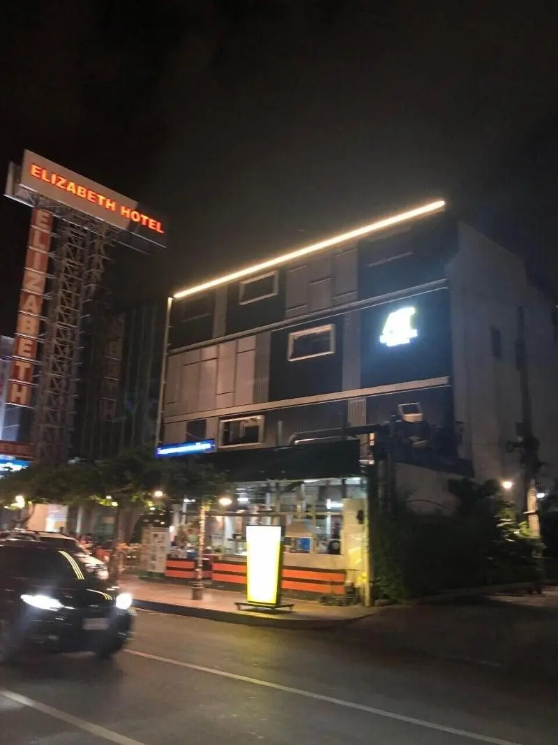 Foto - At Bangkok Hotel