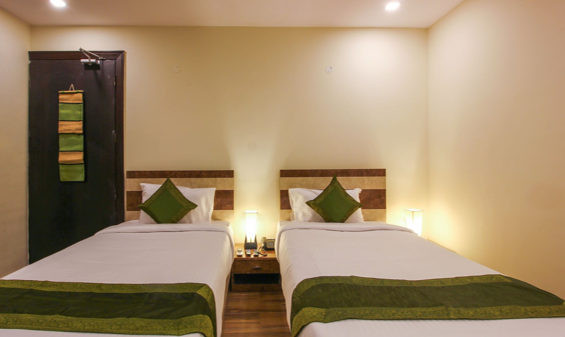 Foto - Treebo Address Inn, Banjara Hills