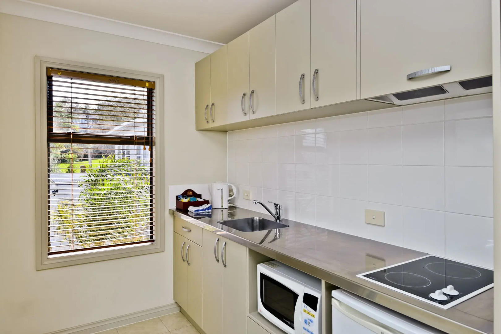 Photo - Whangaparaoa Lodge