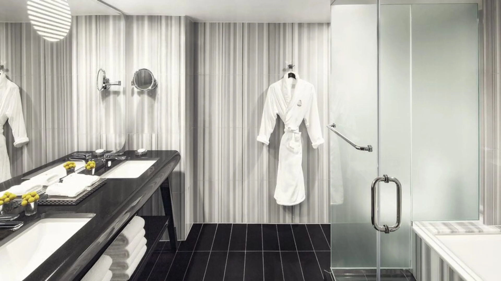 Photo - The Watergate Hotel