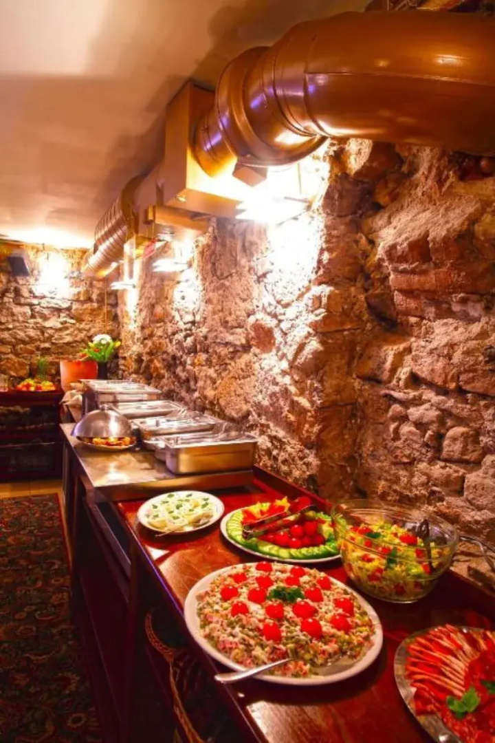 Photo - Monte Kristo Hotel