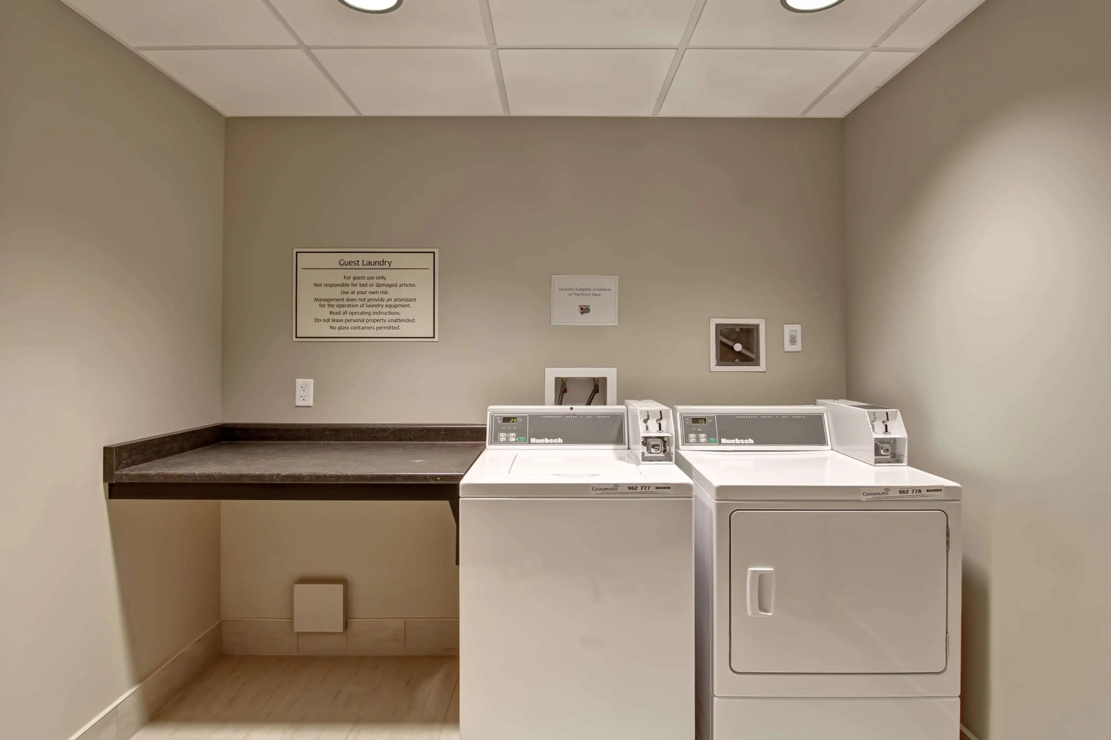 Photo - Best Western London Airport Inn & Suites