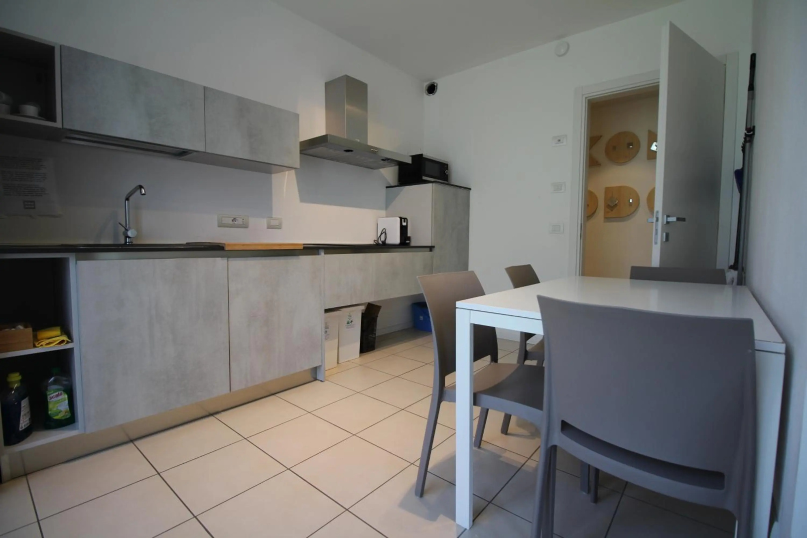 Photo - Komodo Short Stay Apartments