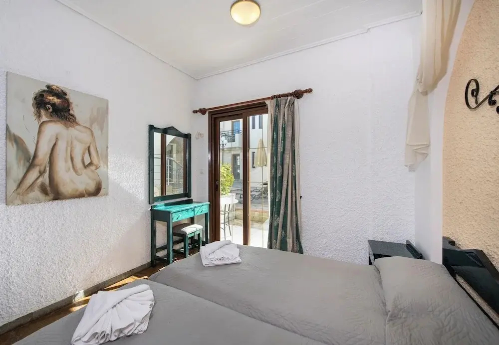 Photo - Castle Suites Hotel