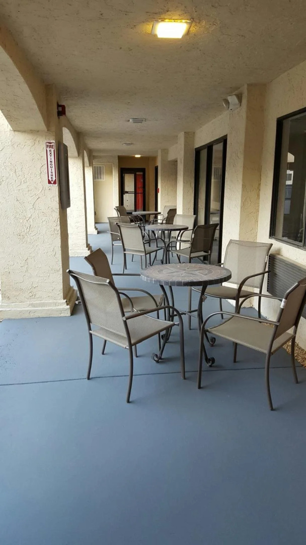 Foto - Tricove Inn & Suites