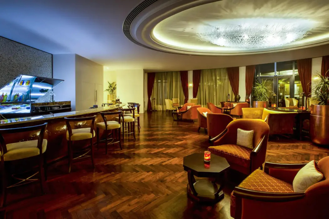 Photo - Bab Al Qasr Residence