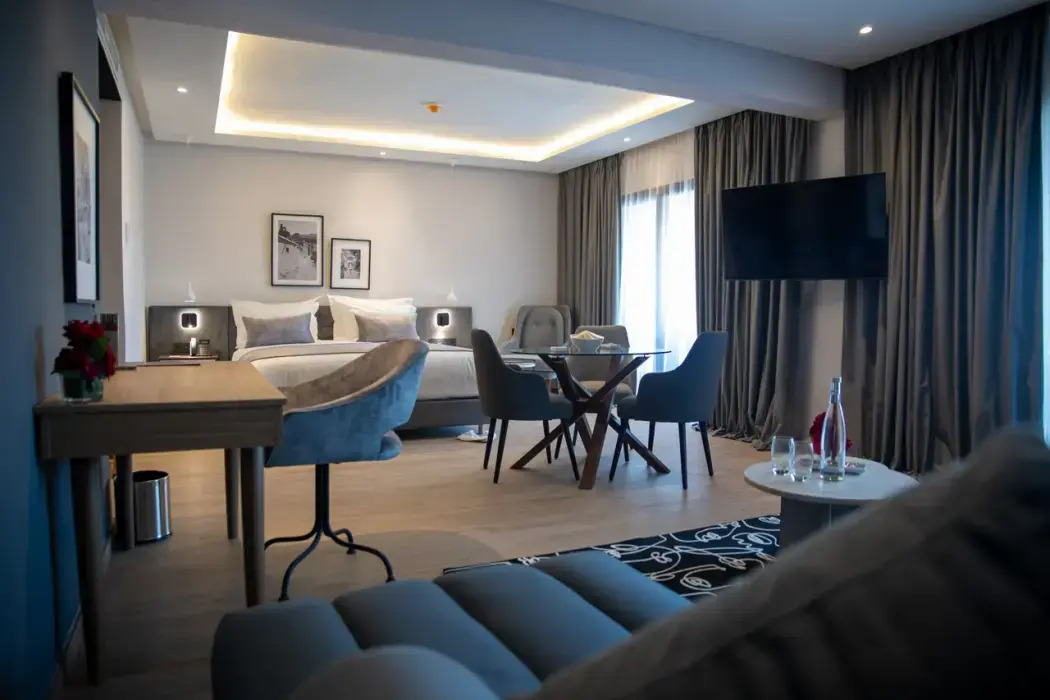 Photo - Dominium Palace