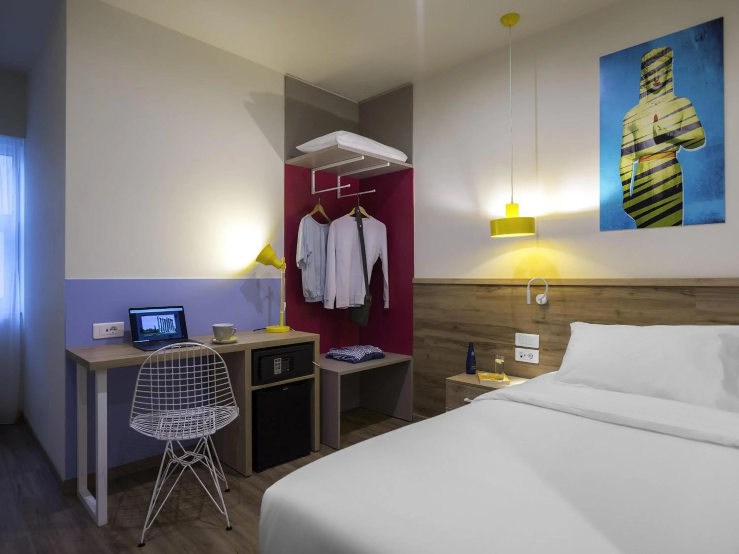Photo - ibis Styles Athens Routes