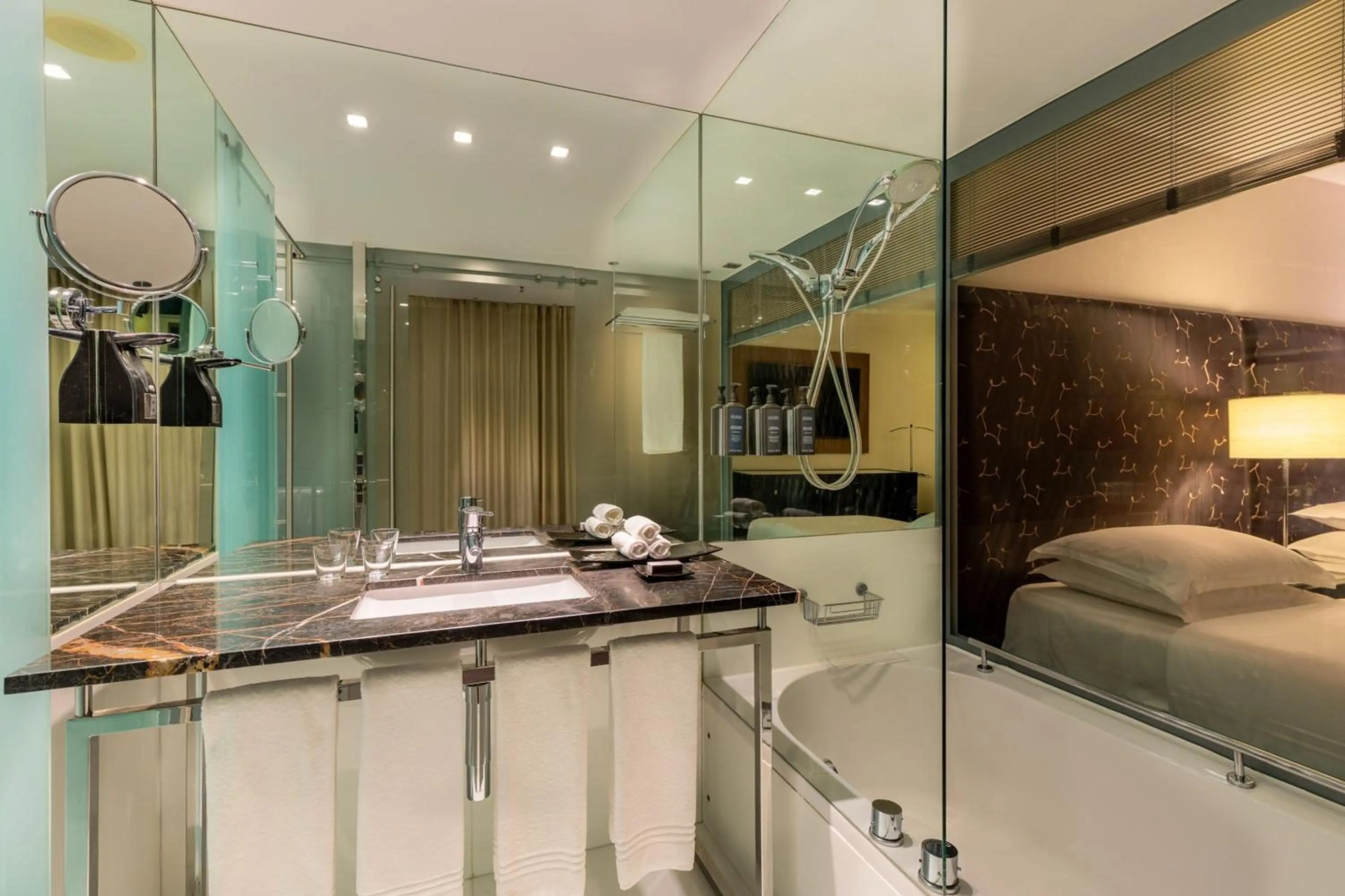 Photo - Sheraton Lisboa Hotel & Spa