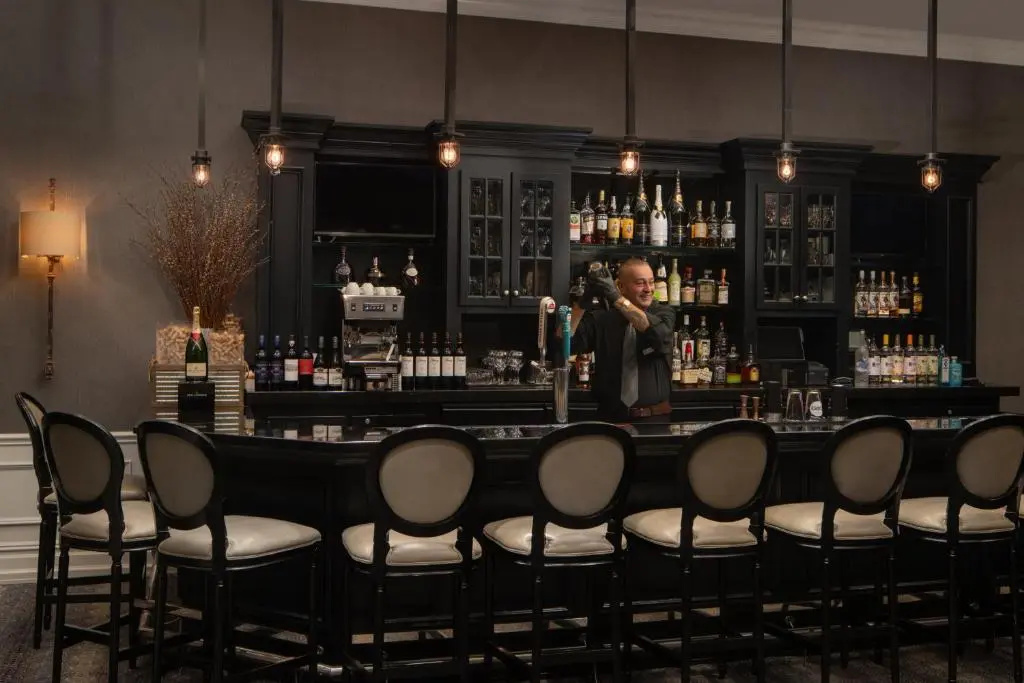 Photo - The Manhattan Club