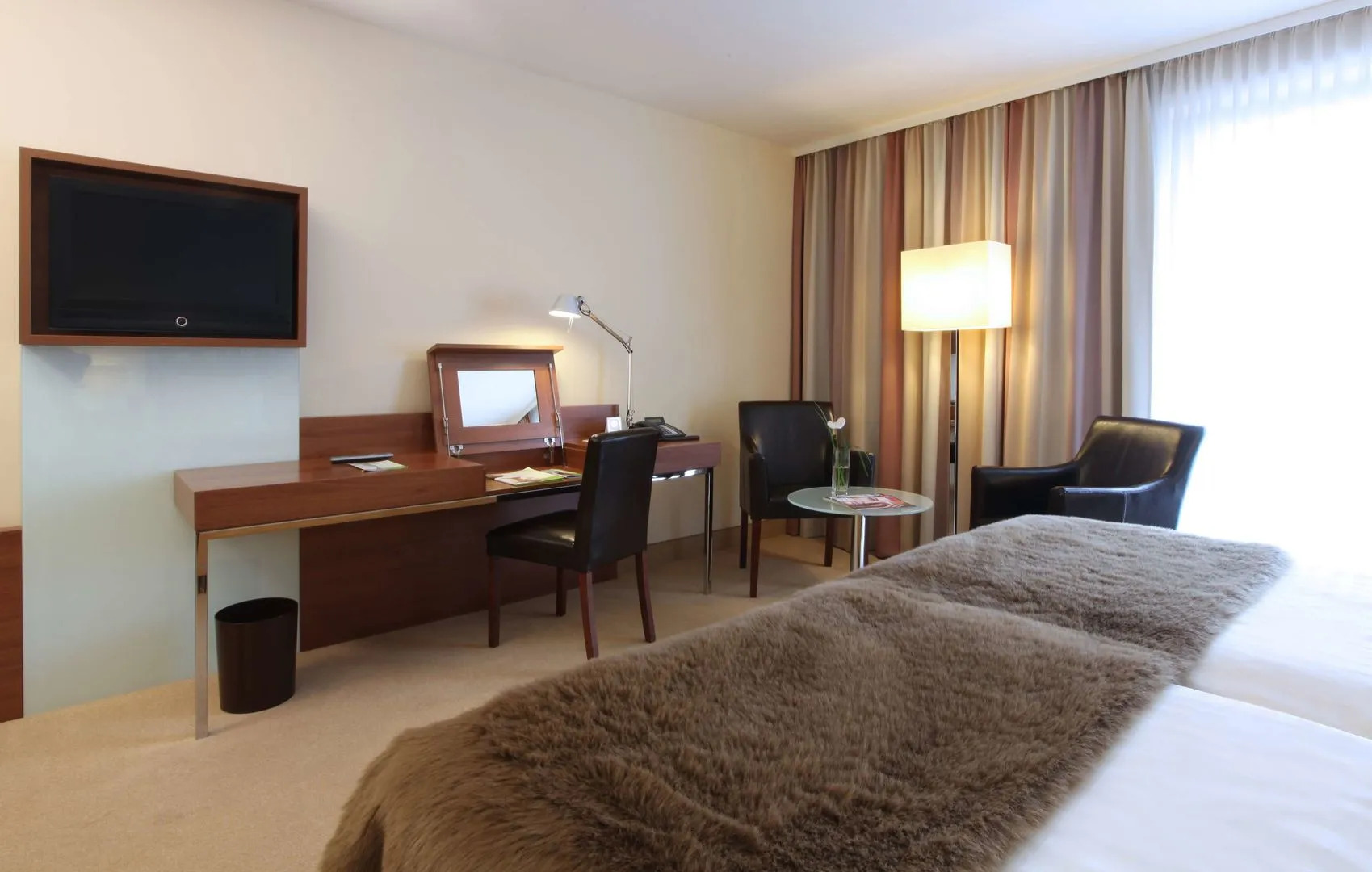 Photo - Lindner Hotel Hamburg am Michel, part of JdV by Hyatt