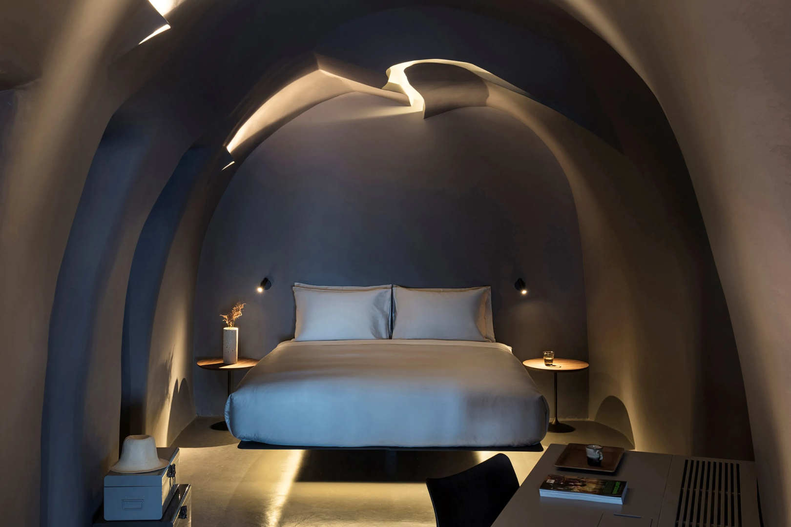 Photo - Kivotos Santorini - Preferred Hotels & Resorts