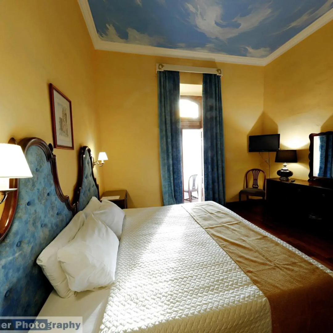 Photo - Hotel Castille