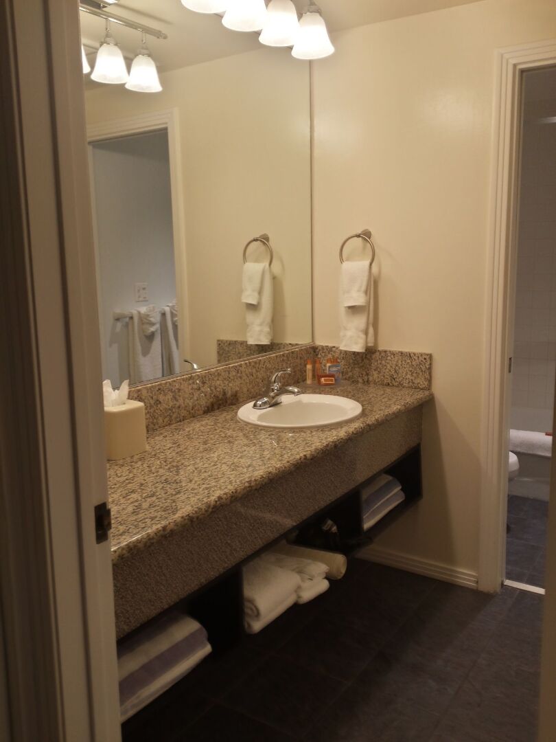 Photo - Tamarack Beach Hotel