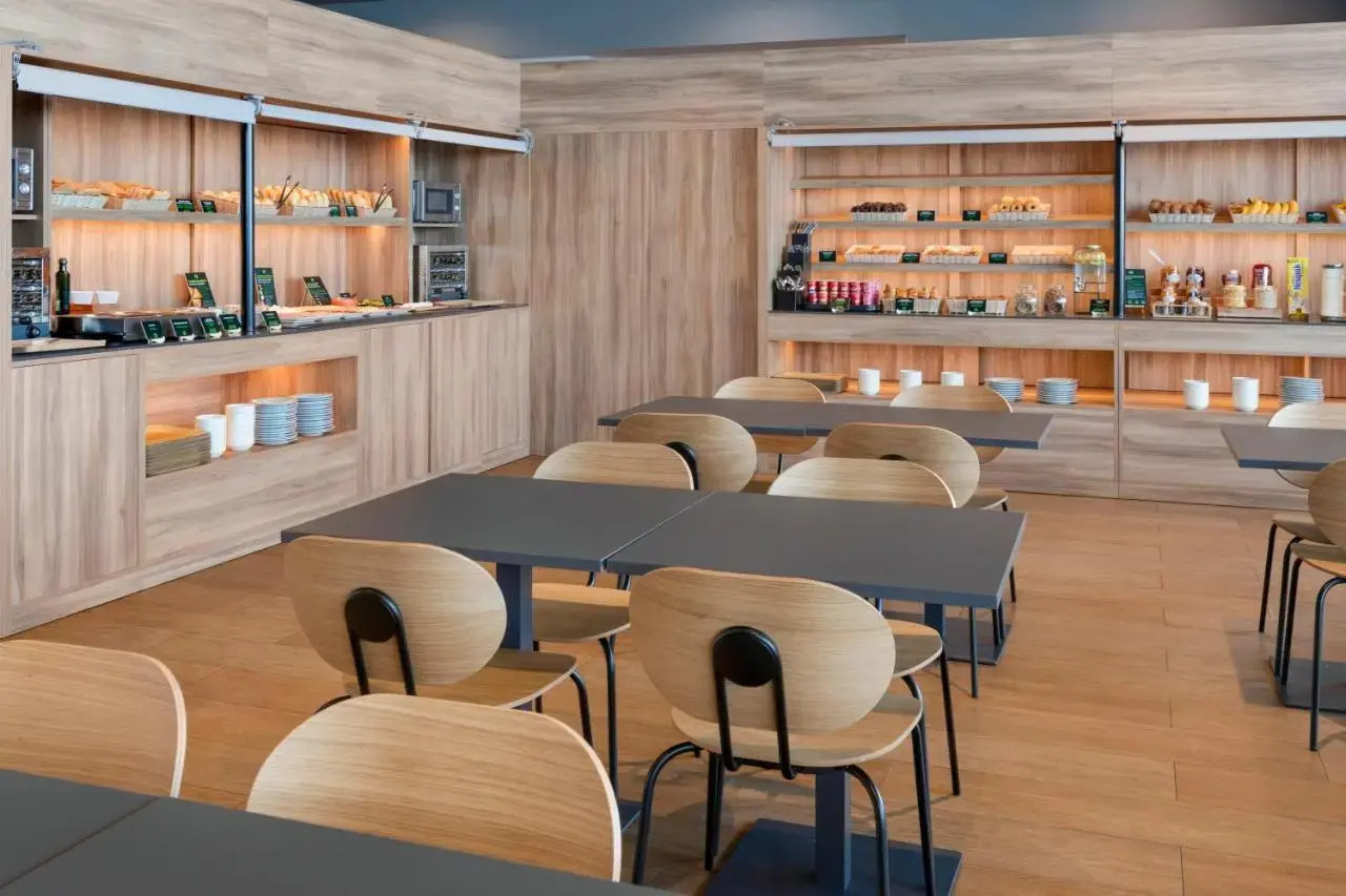 Photo - B&B HOTEL Barcelona Viladecans