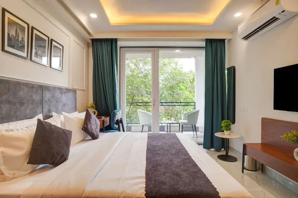 Photo - Saltstayz Premier - Arjun Marg