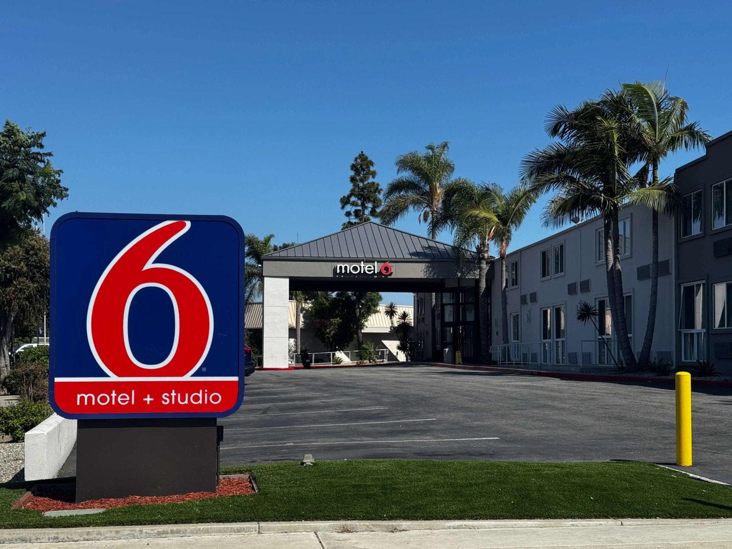 Photo - Motel 6-Carson, CA