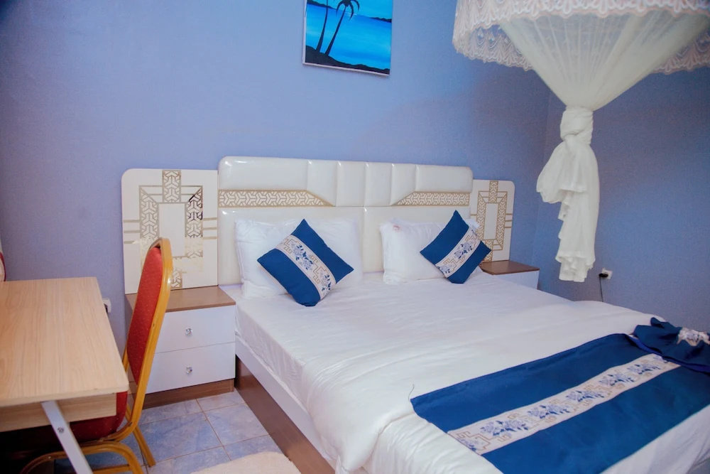 Best Inn Motel MUSINGUZI Frank