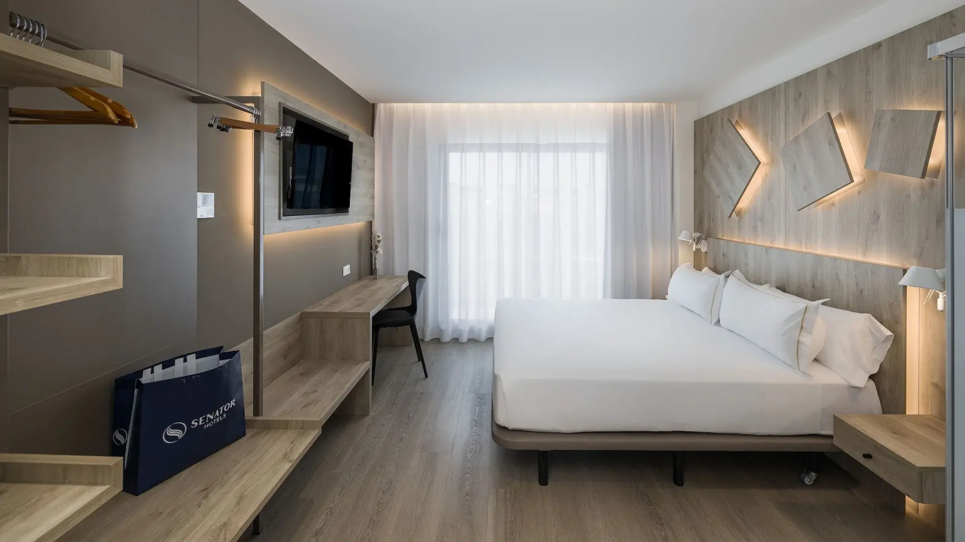 Photo - Senator Gandia