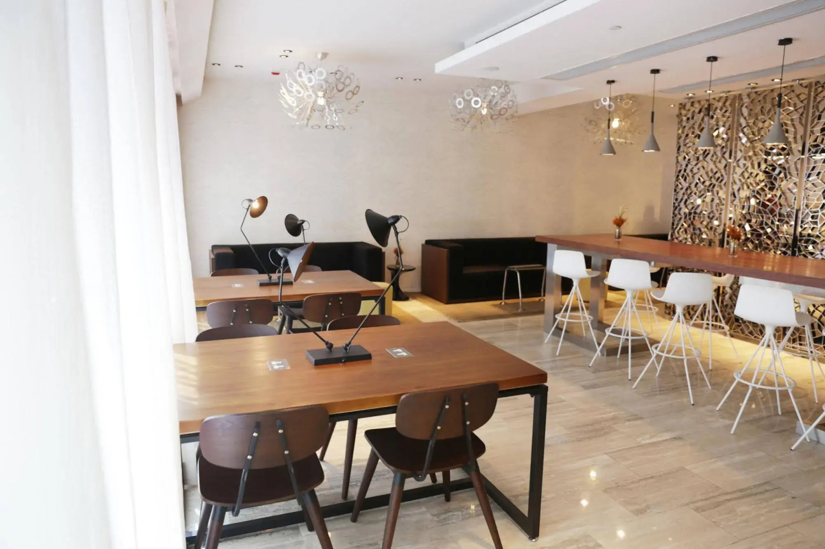 Foto - Dash Living on Queen's