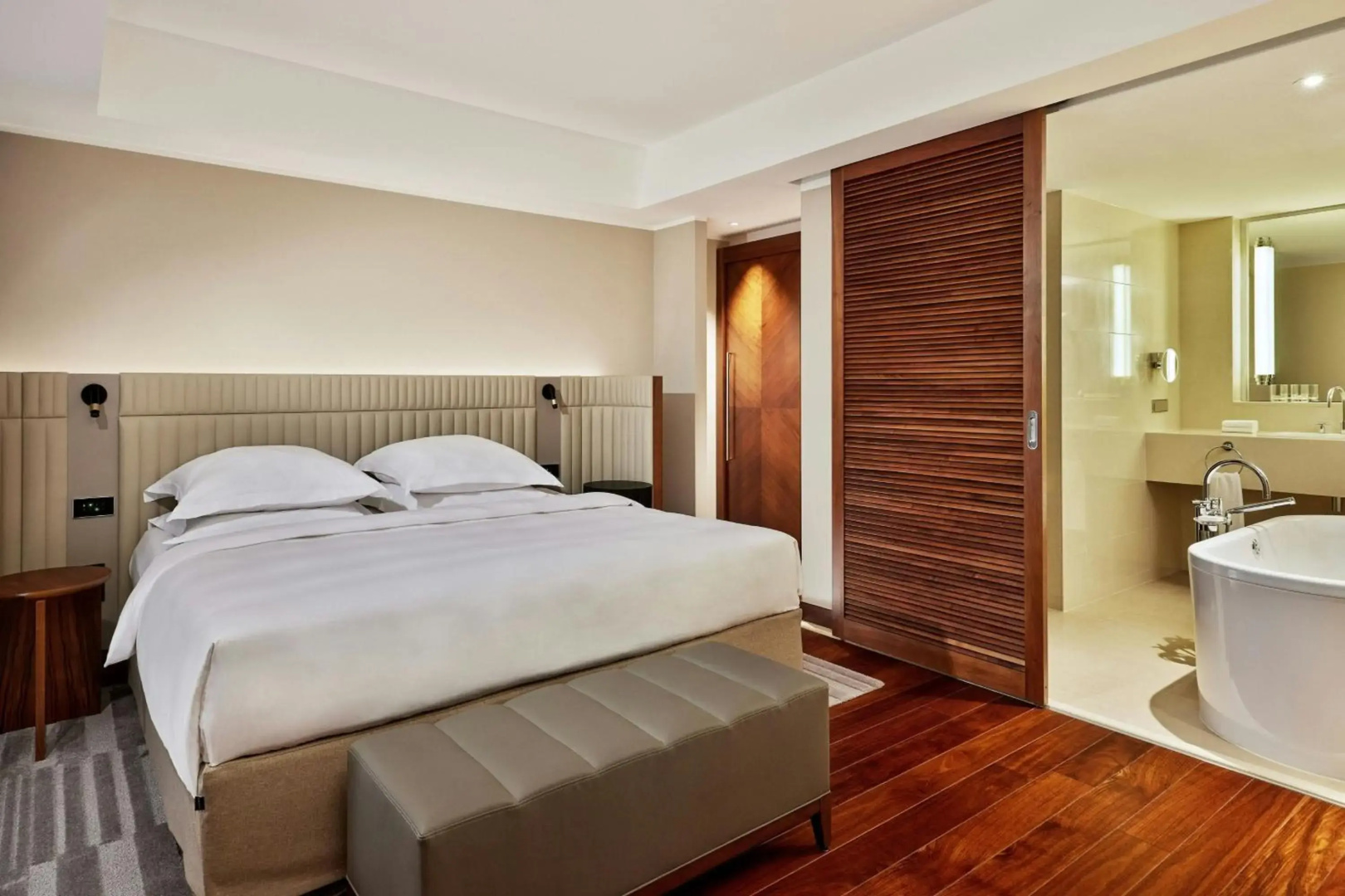 Photo - JW Marriott Hotel Frankfurt