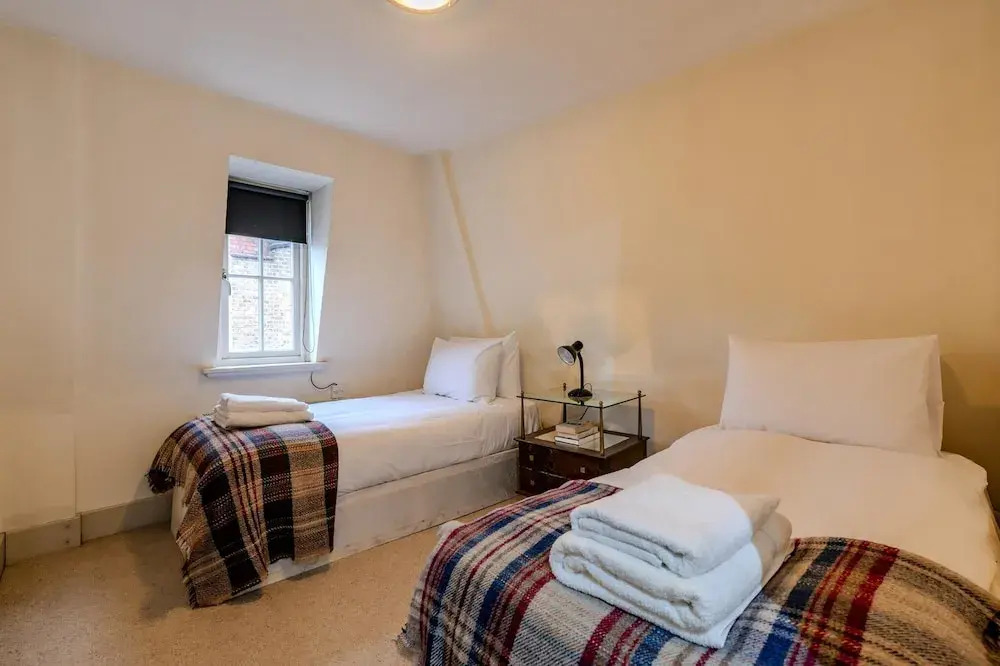 Photo - Beautiful Three Bedroom House in West London
