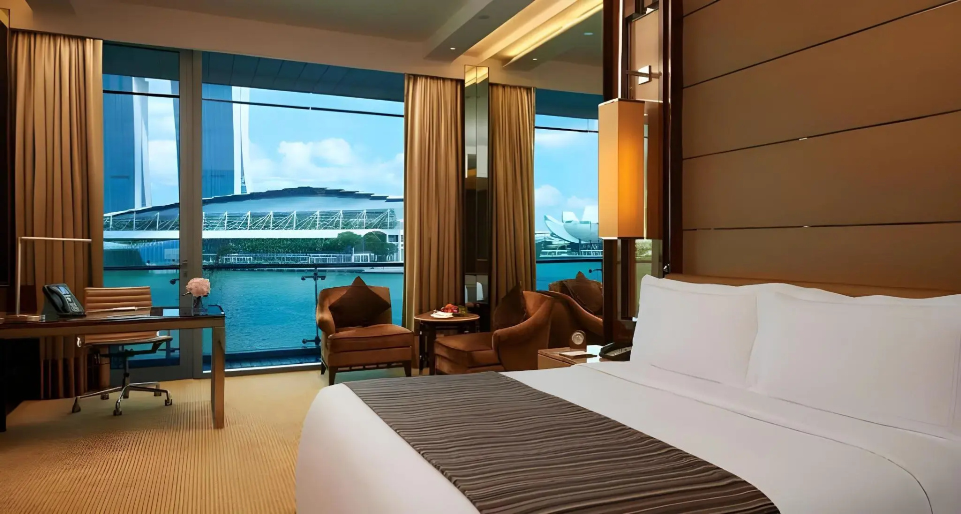 Photo - The Fullerton Bay Hotel Singapore