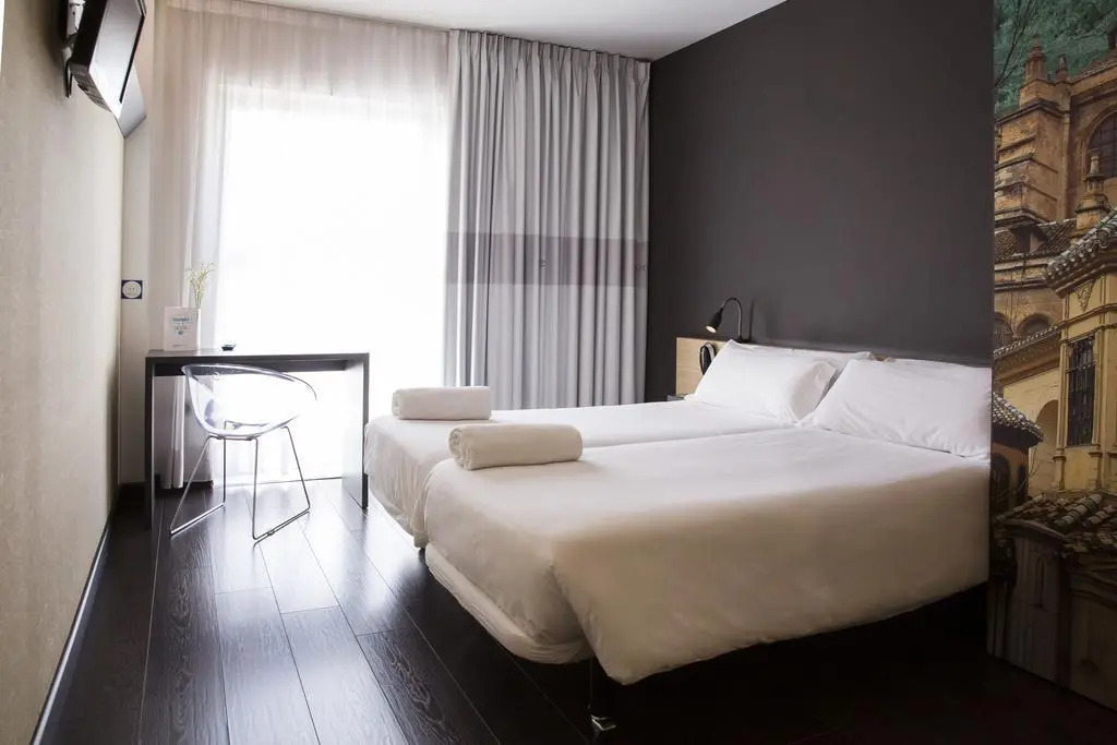 Photo - B&B HOTEL Granada