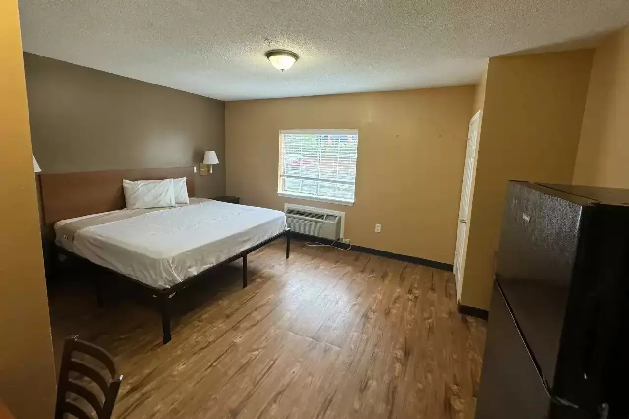 Photo - Suburban Studios near University of North Carolina-Charlotte