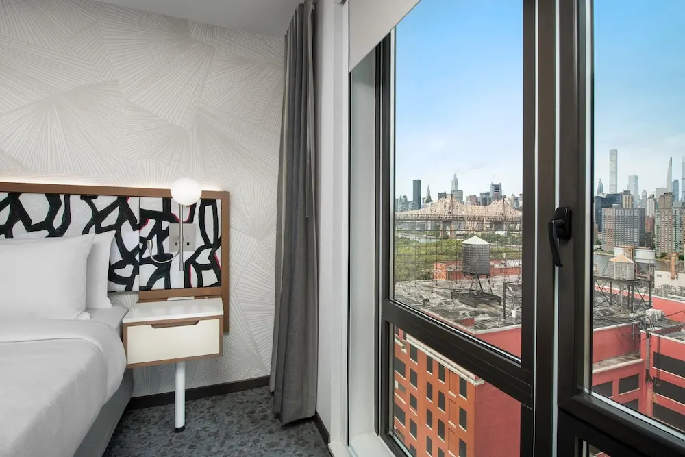 Foto - SpringHill Suites by Marriott New York Queens