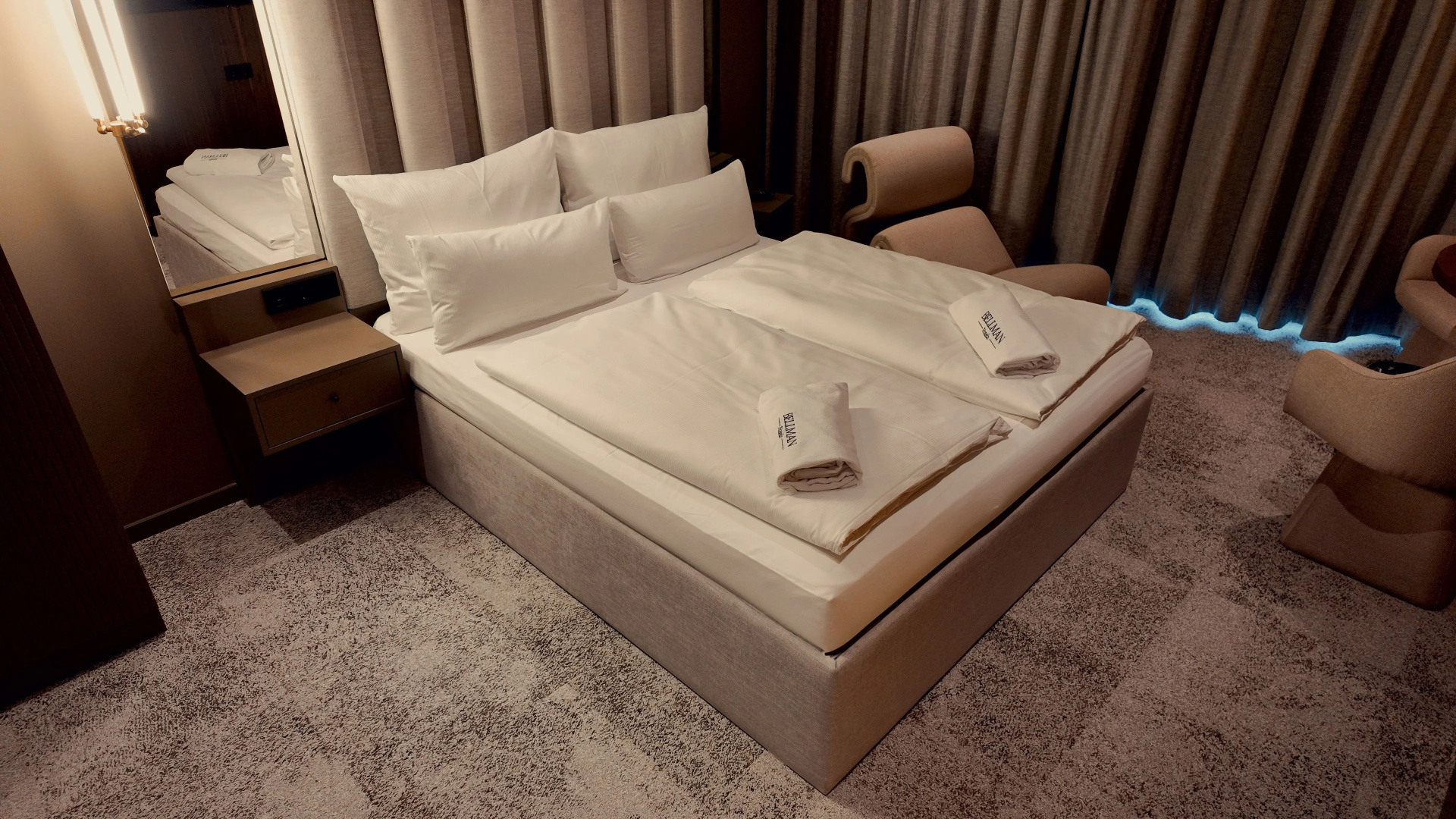 Photo - Bellman Hotel